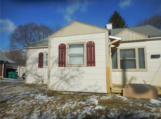 20 Orchard St, Perry, NY 14530