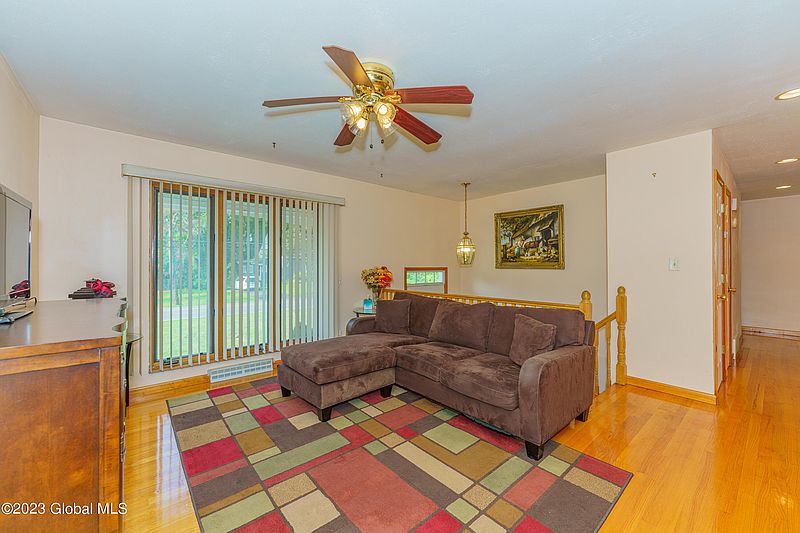 3rd image of 87 Haswell Road