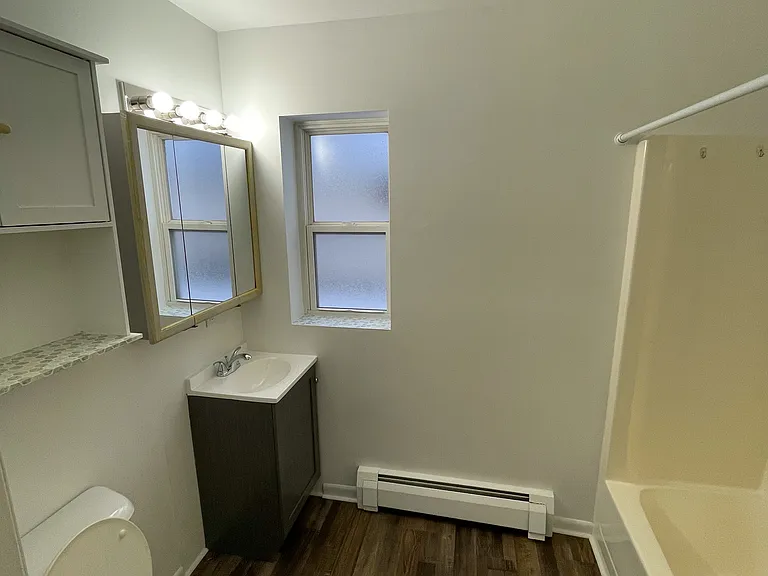 64 E Stephenson Ave #6 — Photo 5