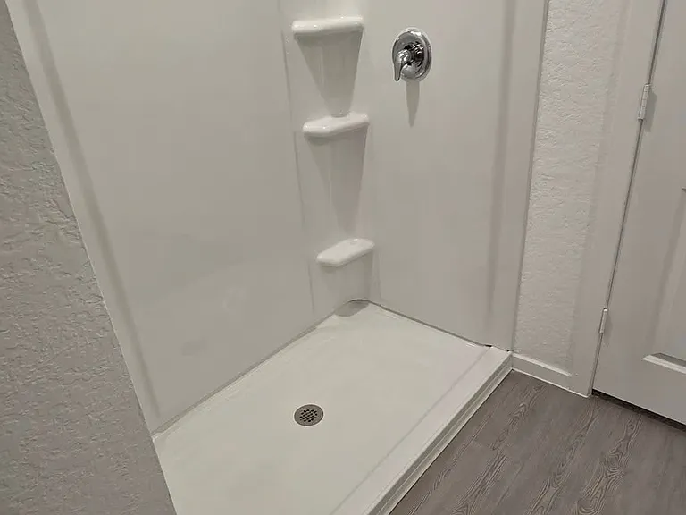 MASTER SHOWER
