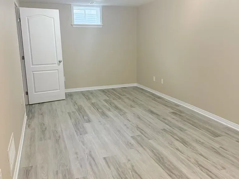 212 Losino Cres — Photo 9