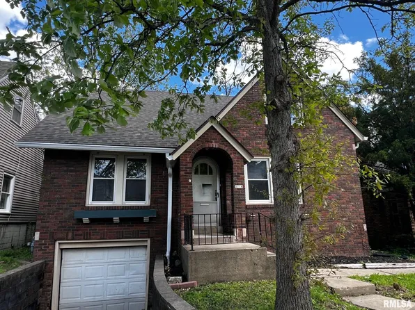 2718 N North St, Peoria, IL 61604