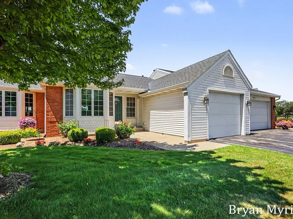 1581 Castlemaine Dr #2, Zeeland, MI 49464