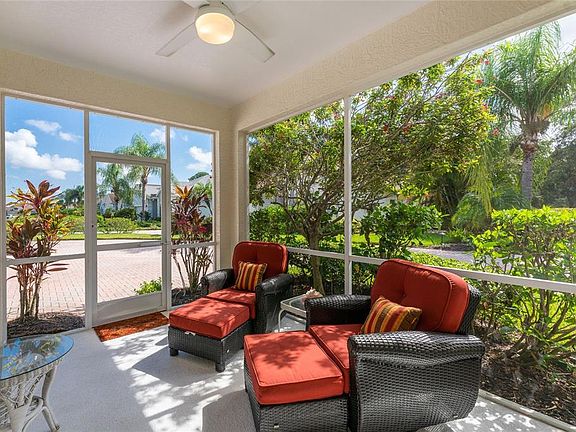 5th image of 597 Eden Dr