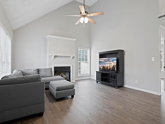 2nd image of 141 Caroway Ct