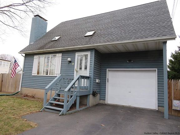2nd image of 11 Morris St