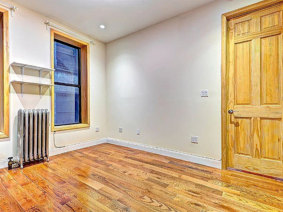 1st image of 70 Pinehurst Ave #23