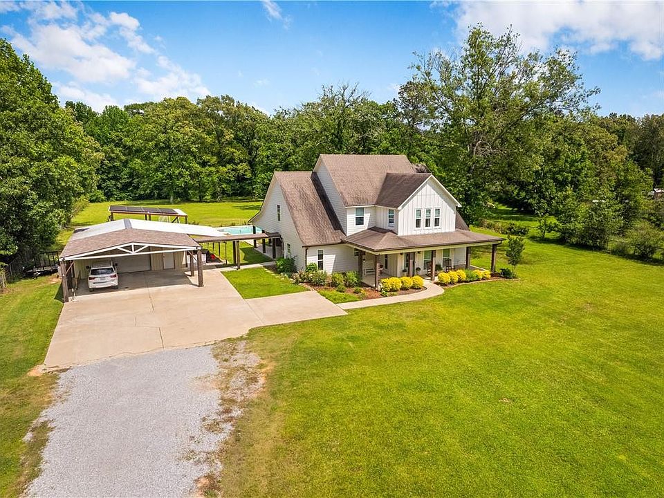 1st image of 561 Hooper Rd