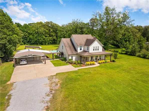 561 Hooper Rd, Deville, LA 71328