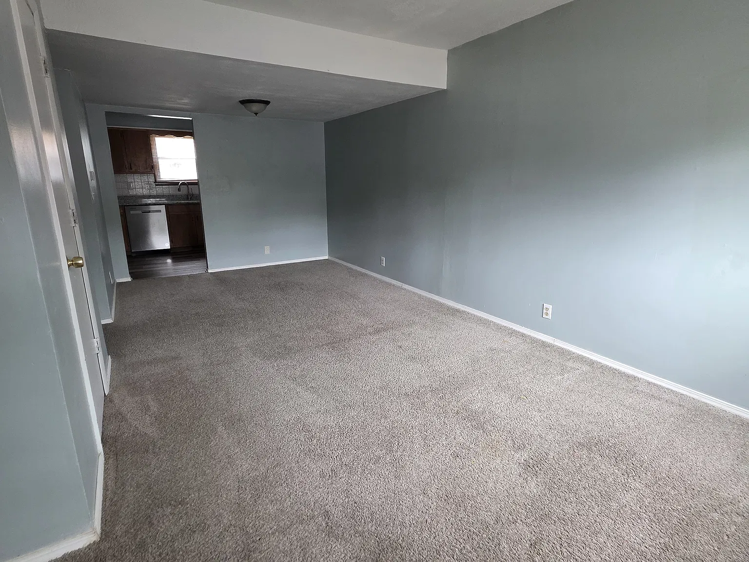450 Grandview Ter — Photo 2
