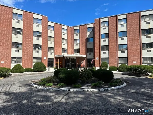 1700 Broadbridge Avenue #B48, Stratford, CT 06614