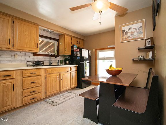 4th image of 508 Rose Ct