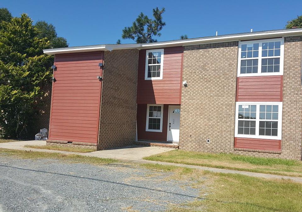 943 Valley Rd Apartment Building