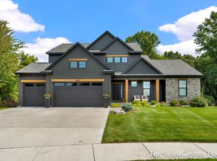 16484 Spring Tree Dr, Spring Lake, MI 49456