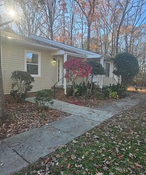 119 Albemarle Dr — Photo 22