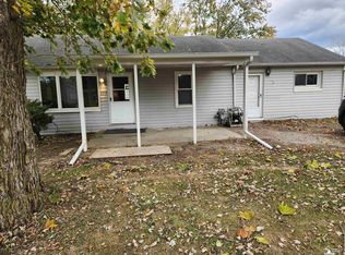 6215 Custer St, South Rockwood, MI 48179