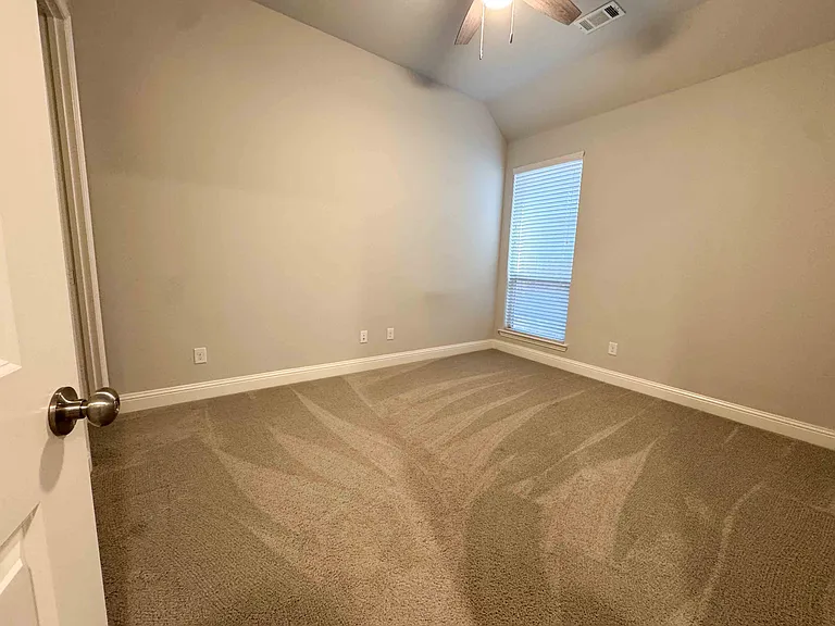 4449 Tall Knight Ln — Photo 10