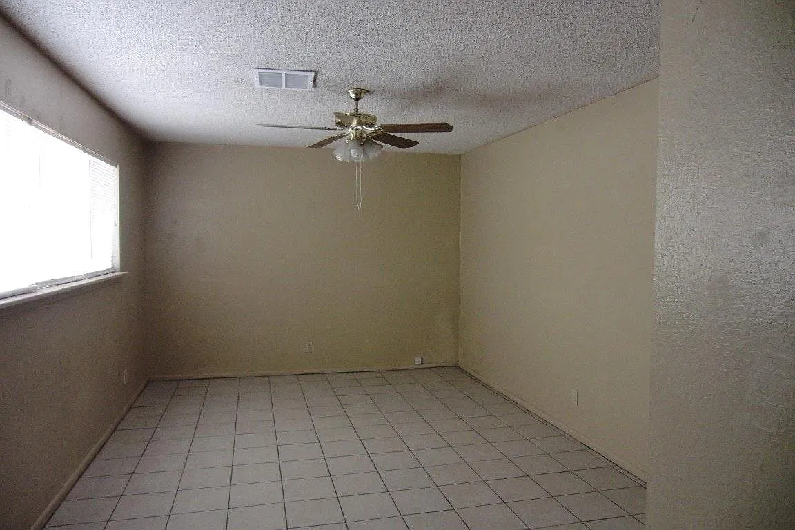 3 bed, 1445 sqft, $1,750 — Photo 3