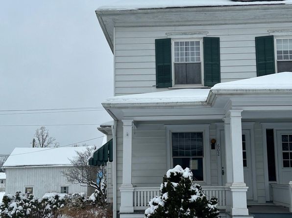 602 Walnut St