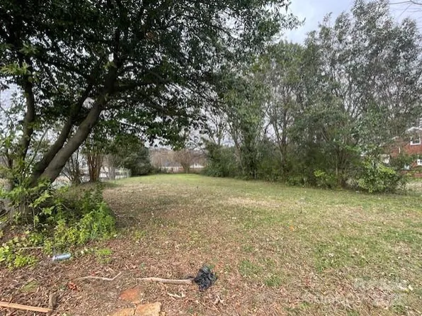 1815 Beatties Ford Rd, Charlotte, NC 28216