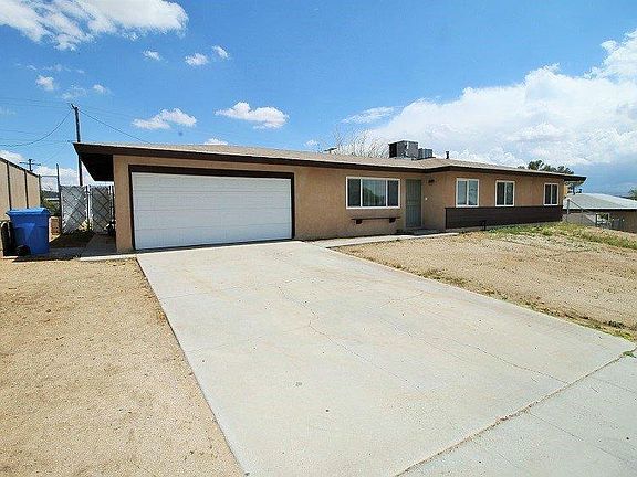 3rd image of 36923 Hayward Ave