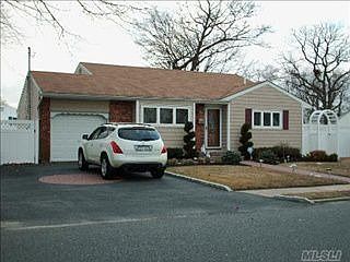 1st image of 300 W 16th St