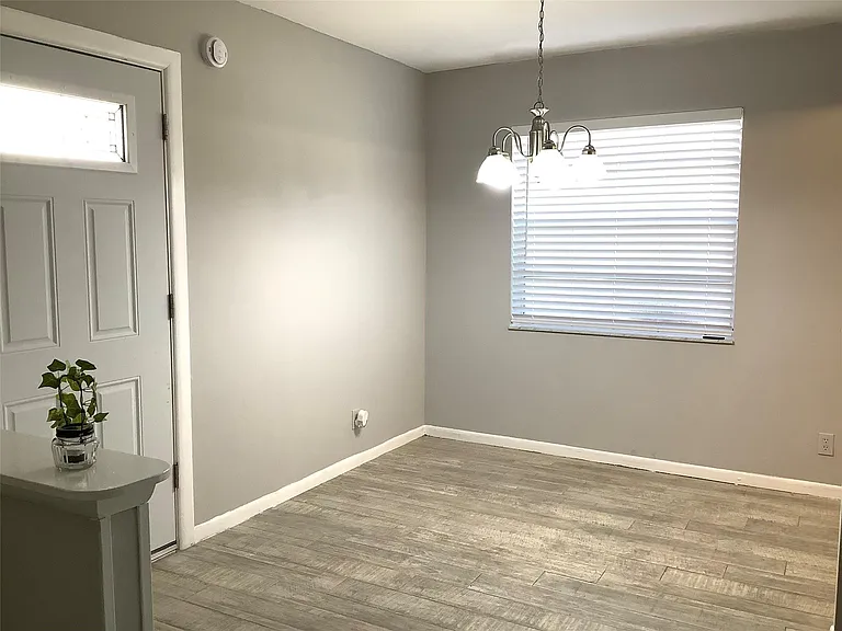 70 Normandy Ln #B — Photo 17