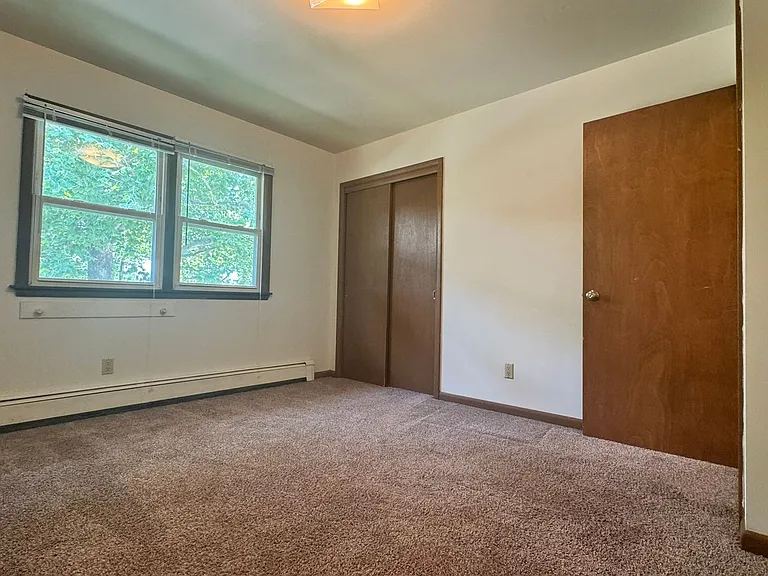 614 E. Jefferson Street — Photo 9