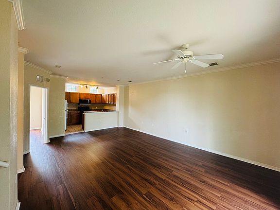 4th image of 6135 Metrowest Blvd Unit 102
