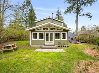2491 Oakes Rd, Comox Valley, BC V9J 1J1