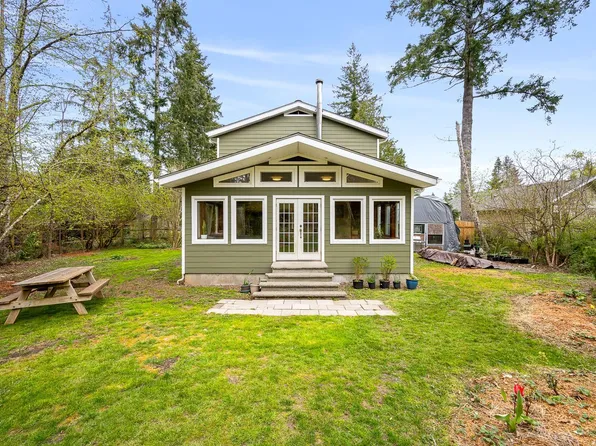 2491 Oakes Rd, Comox Valley, BC V9J 1J1