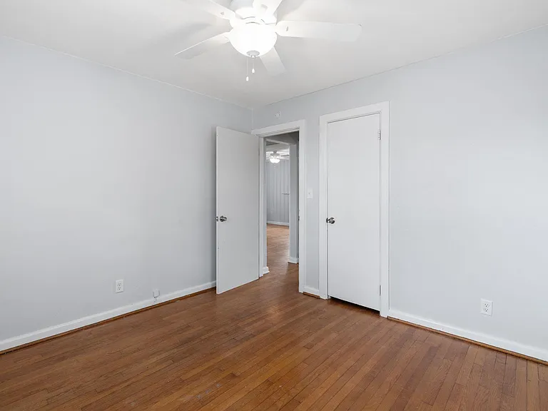318 34th 1/2 St #A — Photo 7
