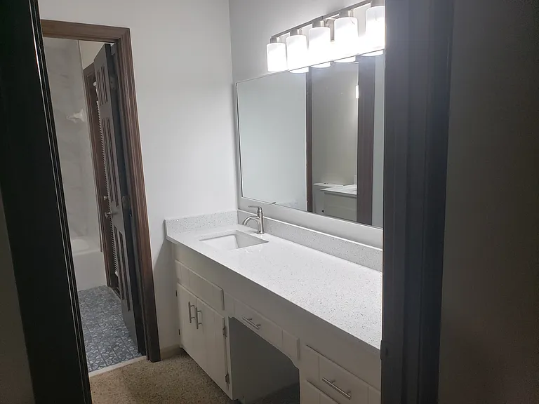 Master Vanity