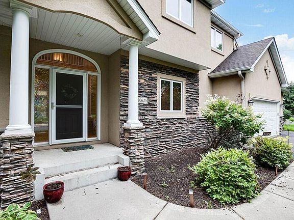 2nd image of 10625 Pinnacle Way