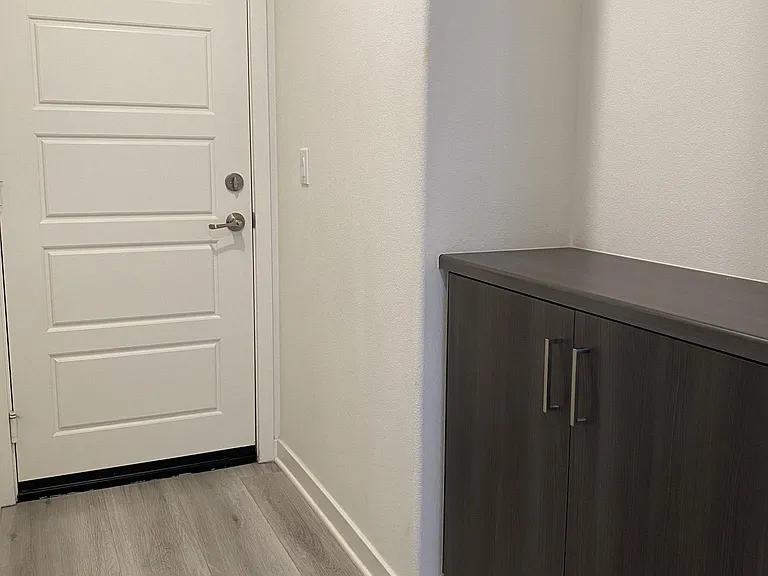 169 Cadence — Photo 4