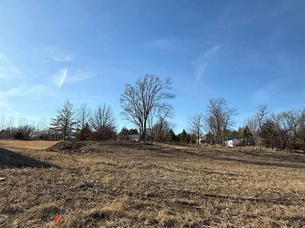 1005 Evergreen Rd, Bennet, NE 68317