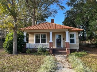 8 E Odum St, Hazlehurst, GA 31539