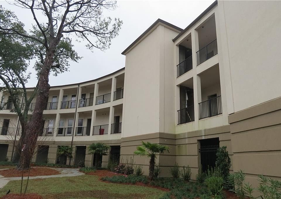 1st image of 117 Wren St #3