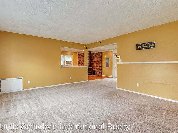 5th image of 857 Round Bay Ct
