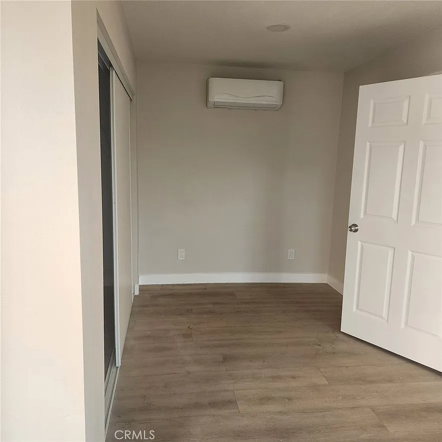 Building Photo - 308 S Almansor St #C