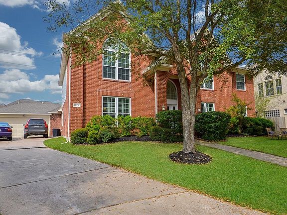 3rd image of 20714 Ivory Creek Ln