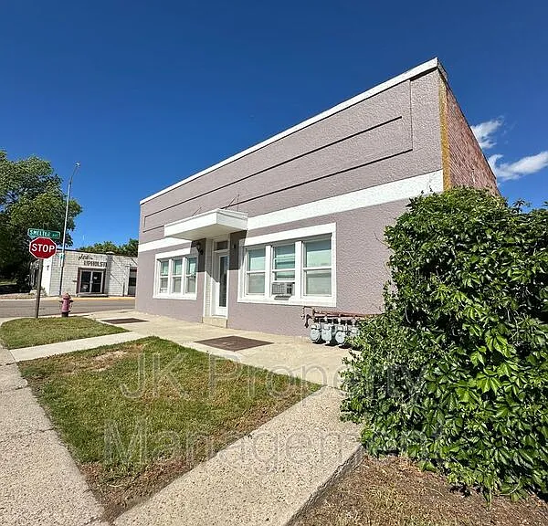 1500 Smelter Ave NE #6 — Photo 1
