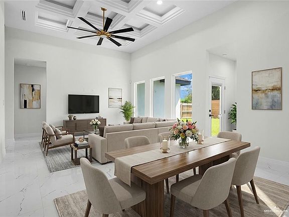 5th image of 408 Spring Dr