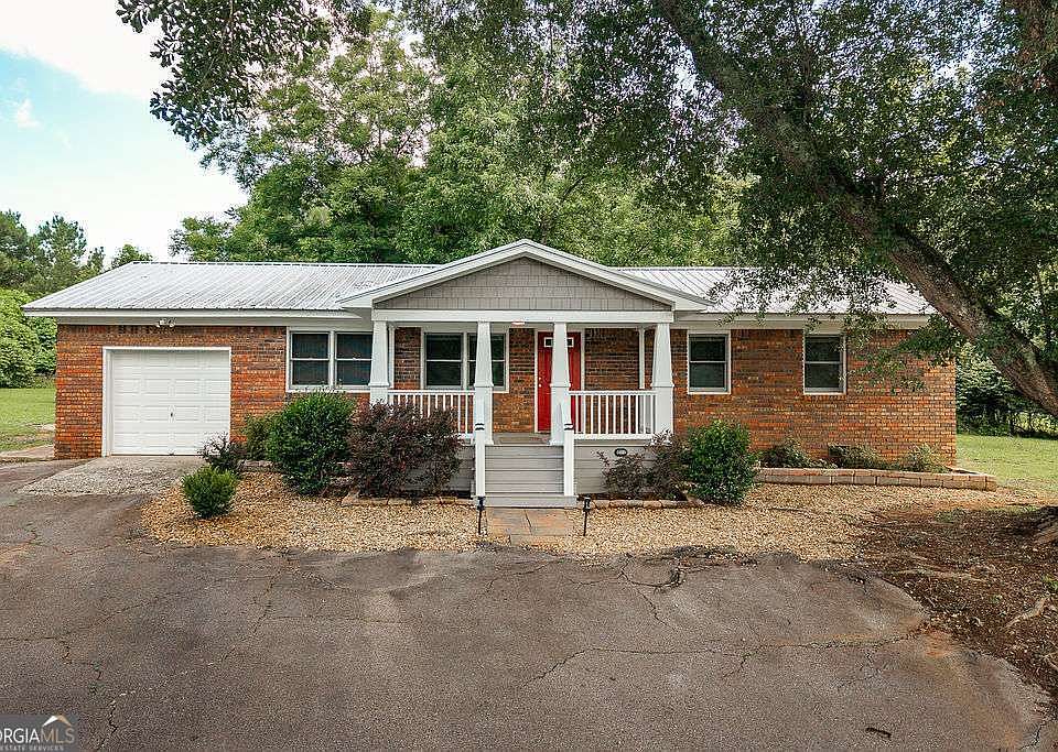 1st image of 391 Gober Rd