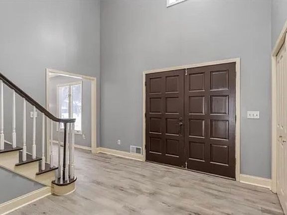 5th image of 4317 Flag Ave N