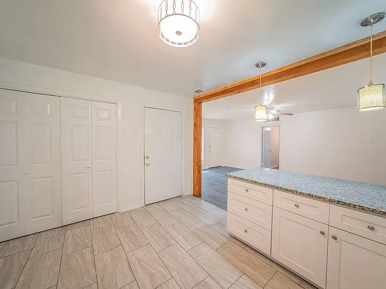 5520 Trail Lake Dr — Photo 6