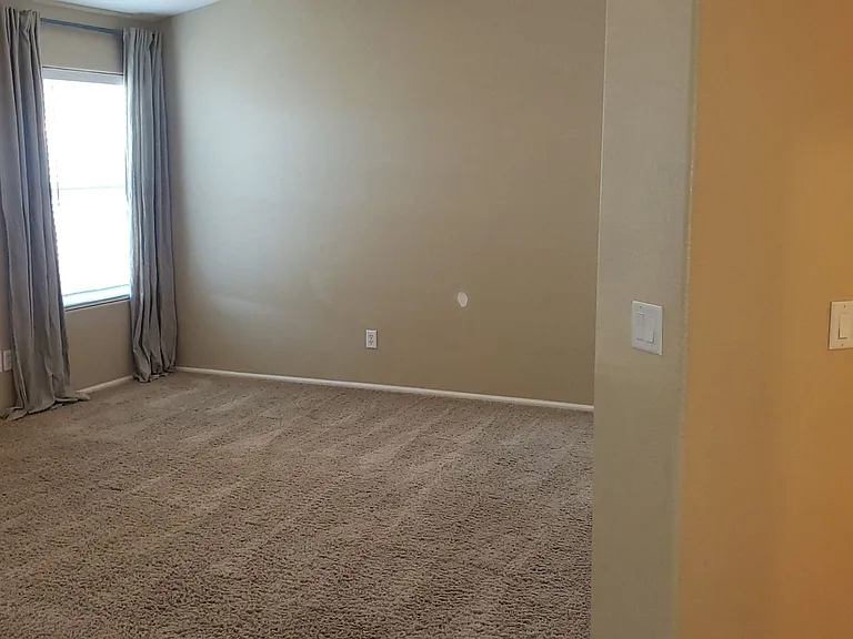 21622 N Dietz Dr — Photo 6