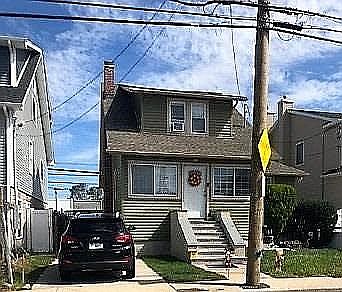 1st image of 3135 Royal Ave