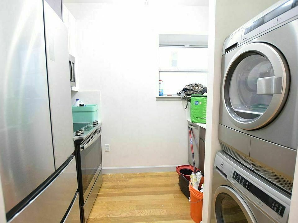 1st image of 62 W 107th St #6C