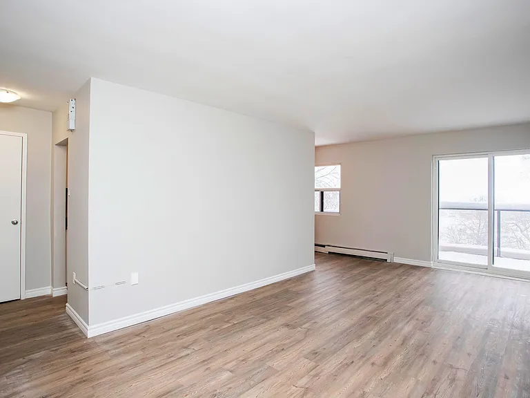 185 Berkshire Dr — Photo 5